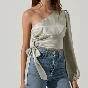 Astr The Label One Shoulder Side Tie Long Sleeve Top in Mint Mojito Size Large